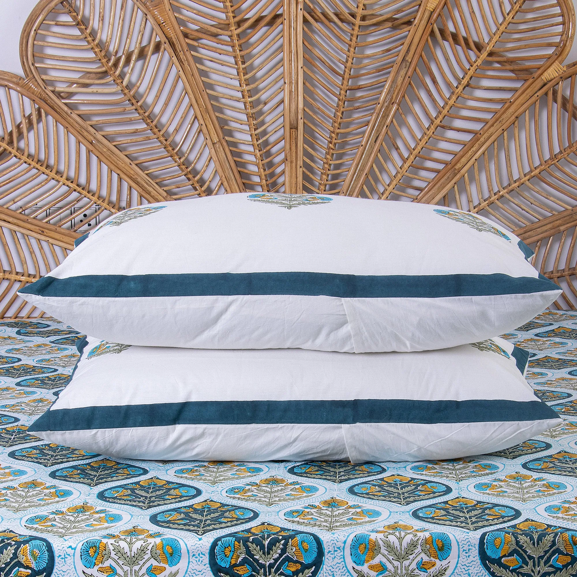 Boota Floral Printed Pure Cotton Double & Single Bedsheet