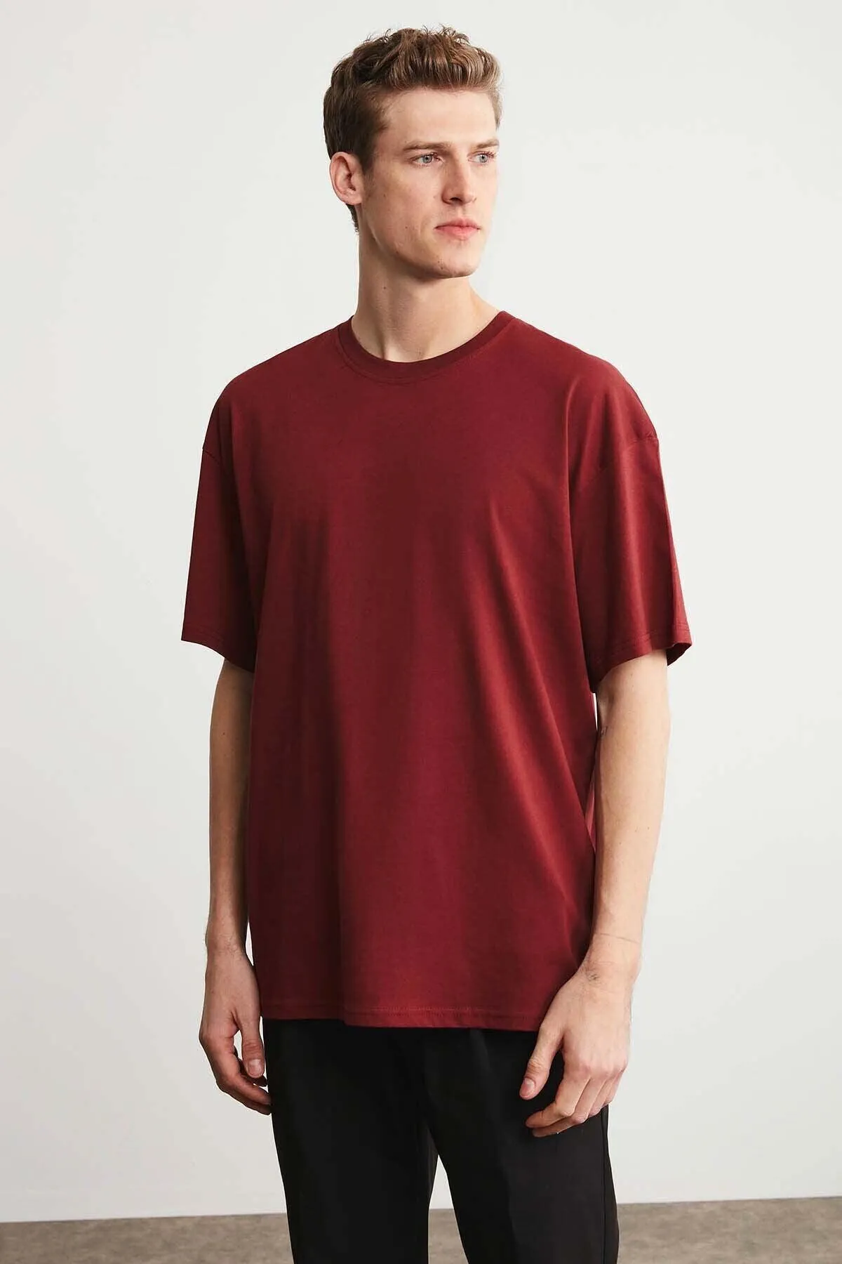 Dropshoulder Tee - Maroon