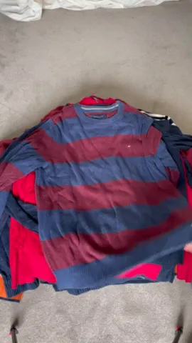Tommy Hilfiger Knitted Jumpers - 32Pc